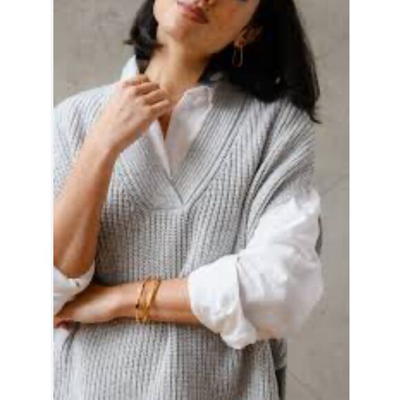 Able Ingrid Grey Knit V Neck Sweater Vest Oversized Size Large - Picture 1 of 5